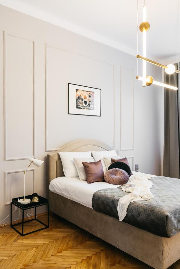 Luna Apartment - Loftaffair Cracovie Extérieur photo