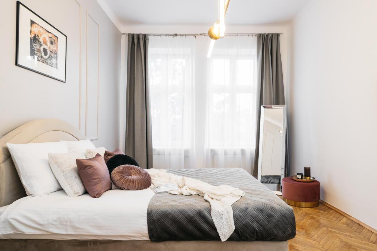 Luna Apartment - Loftaffair Cracovie Extérieur photo