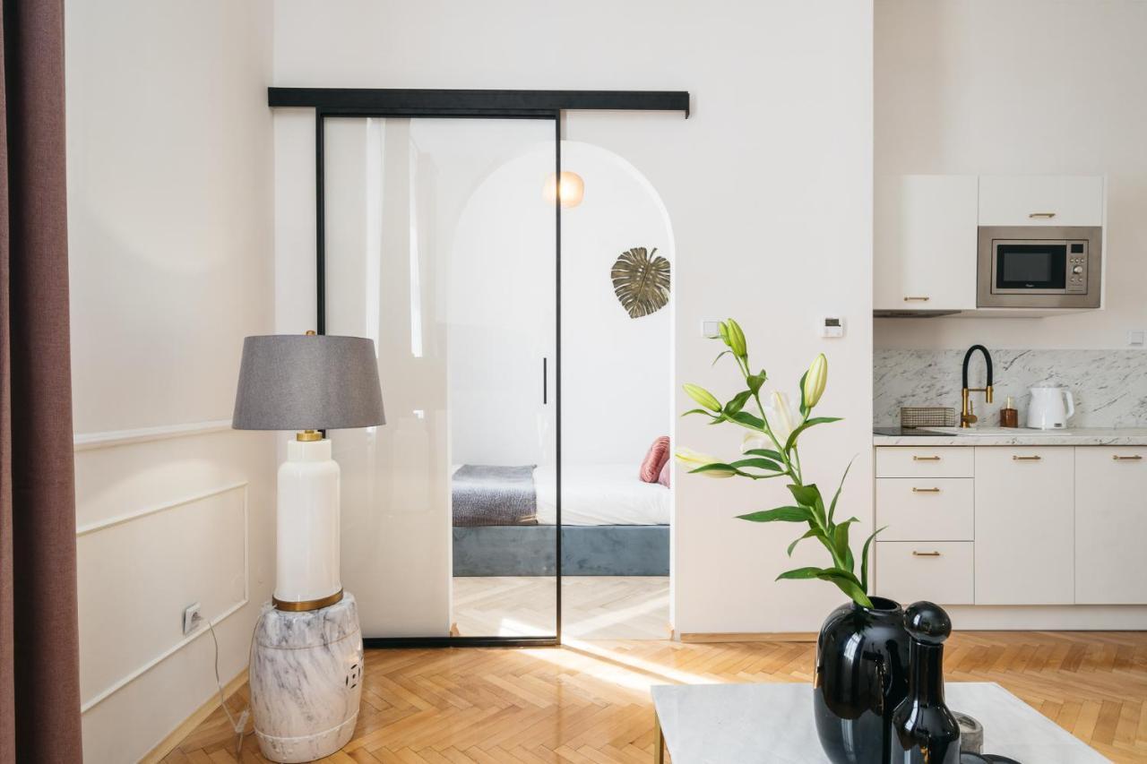 Luna Apartment - Loftaffair Cracovie Extérieur photo